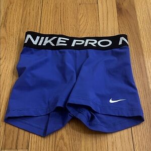 Women’s XS indigo Nike pros 3”